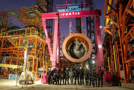 El reactor de Impsa fue instalado en la refinería de YPF