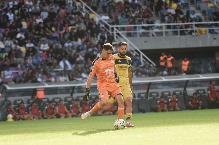 Milton Giménez convirtió el 2-0 parcial de Boca. Antes le habían anulado un gol por un offside milimétrico.&nbsp;