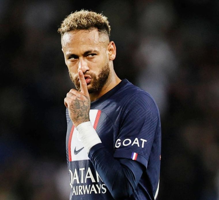 Neymar fue muy picante en las redes.