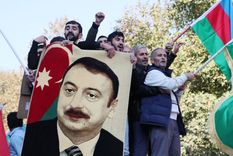 En Azerbaiyán hubo celebraciones por el fin del conflicto. El sentimiento fue el opuesto en Armenia.