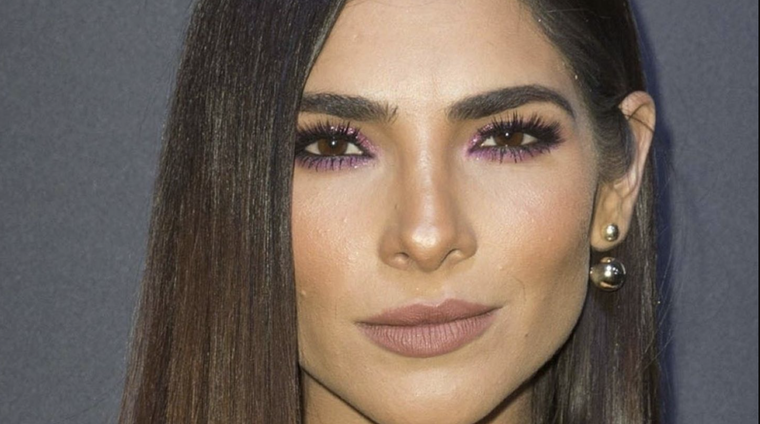 A pesar de algunas polémicas por su figura, la actriz muestra que mantiene su cuerpo tonificado por sus rutinas de ejercicios saludables