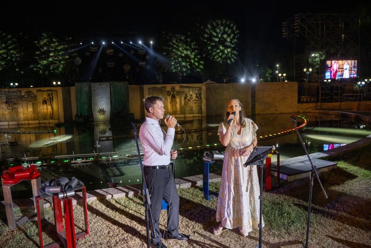 Griselda López Zalba junto a Mariano Leotta. Griselda López Zalba junto a Mariano Leotta.