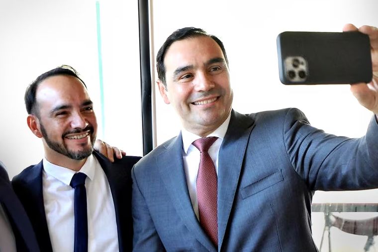 Gustavo Valdés junto a su hermano Juan Pablo
