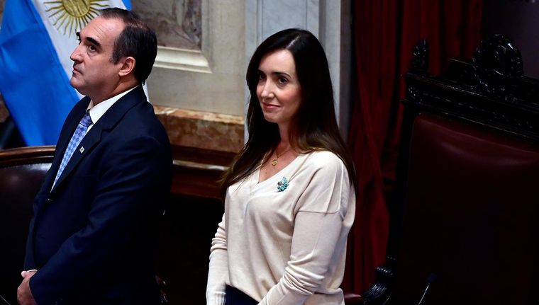 Villarruel estuvo a cargo de la sesión en el Senado. Foto: EFE