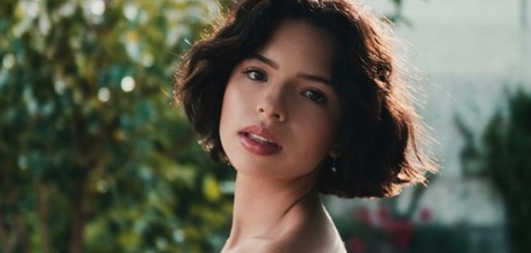 Ángela Aguilar adora la moda y sus looks lo demuestran Foto: Instagram @angela_aguilar_