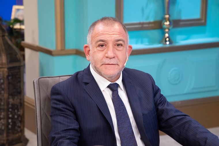 El precandidato opositor solicitó la apertura de urnas y la lectura de actas. El senador nacional Luis Juez Foto: Prensa.