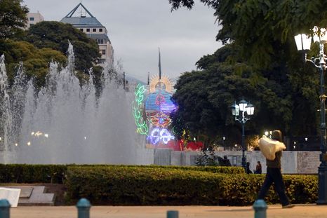 Viernes ventoso en Mendoza, con ráfagas de hasta 70 km/h en el Este provincial y nevadas persistentes en la cordillera. Viernes ventoso en Mendoza, con ráfagas de hasta 70 km/h en el Este provincial y nevadas persistentes en la cordillera.