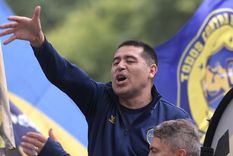 Riquelme recibió el apoyo de uno de los referentes más importantes del actual plantel de Boca Foto: Télam Riquelme recibió el apoyo de uno de los referentes más importantes del actual plantel de Boca Foto: Télam