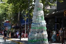 Debido a la inflación, la gente ya va planificando las compras navideñas Foto: ALF PONCE MERCADO / MDZ