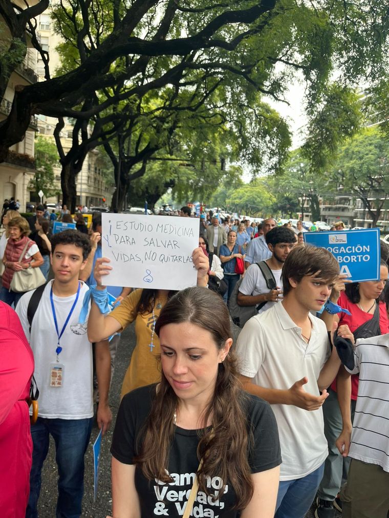 Ayer se realizó la 11 Marcha por la Vida. Ayer se realizó la 11 Marcha por la Vida.