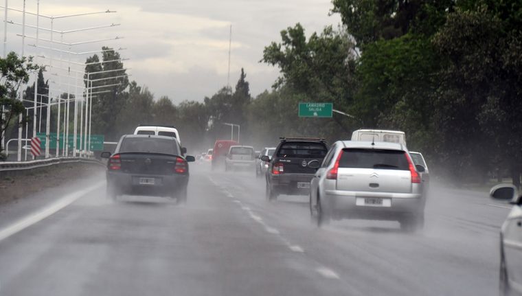 Qué dice el SMN para este sábado Foto: ALF PONCE MERCADO / MDZ
