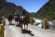 El lugar exacto en el que el auto desbarrancó en el Río Tunuyán Foto: Walter Moreno/Mdz El lugar exacto en el que el auto desbarrancó en el Río Tunuyán Foto: Walter Moreno/Mdz