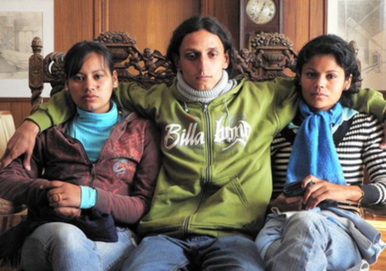 Mayra, Gabriel y Natali, ya más relajados. Foto: Gobierno