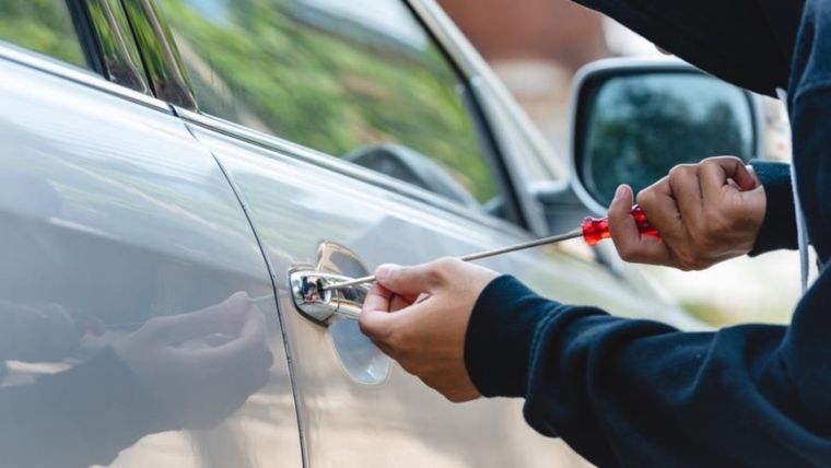 En la actualidad crece la tendencia a mayores índices de siniestralidad y costos cada vez más altos, asociados al recupero de los vehículos robados. En la actualidad crece la tendencia a mayores índices de siniestralidad y costos cada vez más altos, asociados al recupero de los vehículos robados.