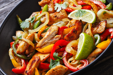 como hacer la receta perfecta de fajitas de pollo jugosas, saludables y deliciosas