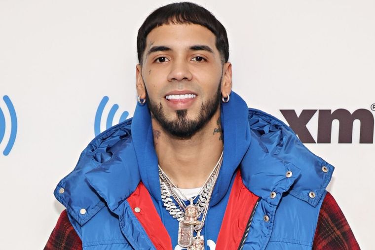 Ahora, Anuel AA dispara contra el supuesto novio de Karol G.