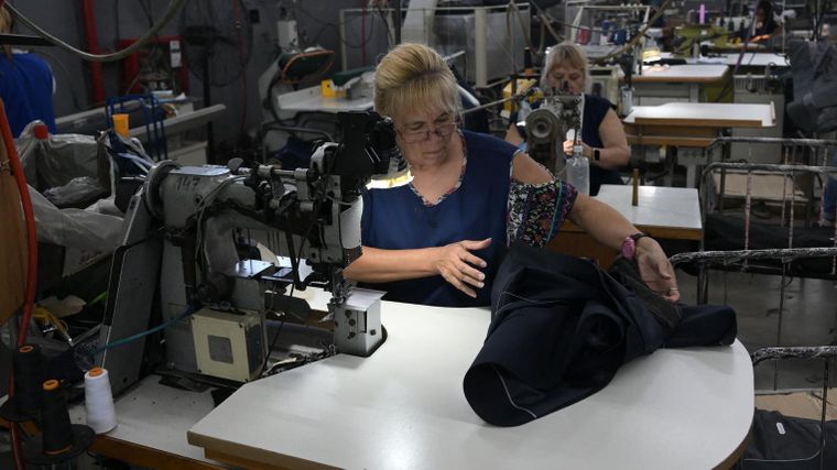 En Argentina existe un amplio consenso de que debe hacerse una reforma laboral. La discrepancia está en cómo hacerlo.