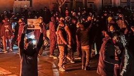 Las protestas tienen lugar en numerosos lugares del país. Las protestas tienen lugar en numerosos lugares del país.