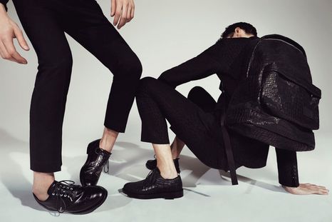 ¿Vestir de negro en verano? ¡Por supuesto!