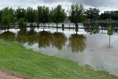 Las crecientes hicieron crecer el lago San Roque y provocaron inundaciones en la costanera de  Villa Carlos Paz. Foto: El diario de Carlos Paz