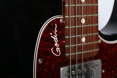 Las guitarras que subasta ARCA tienen un altísimo valor en el mercado.