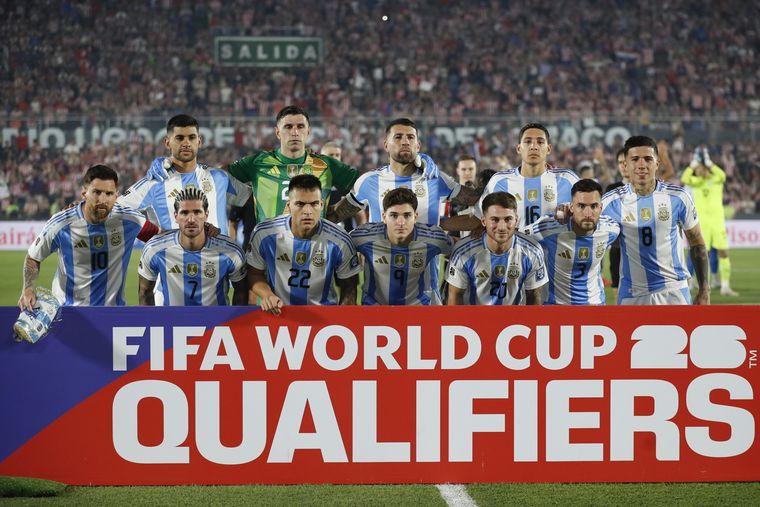 El seleccionado nacional continúa en lo más alto de la tabla. Foto: EFE