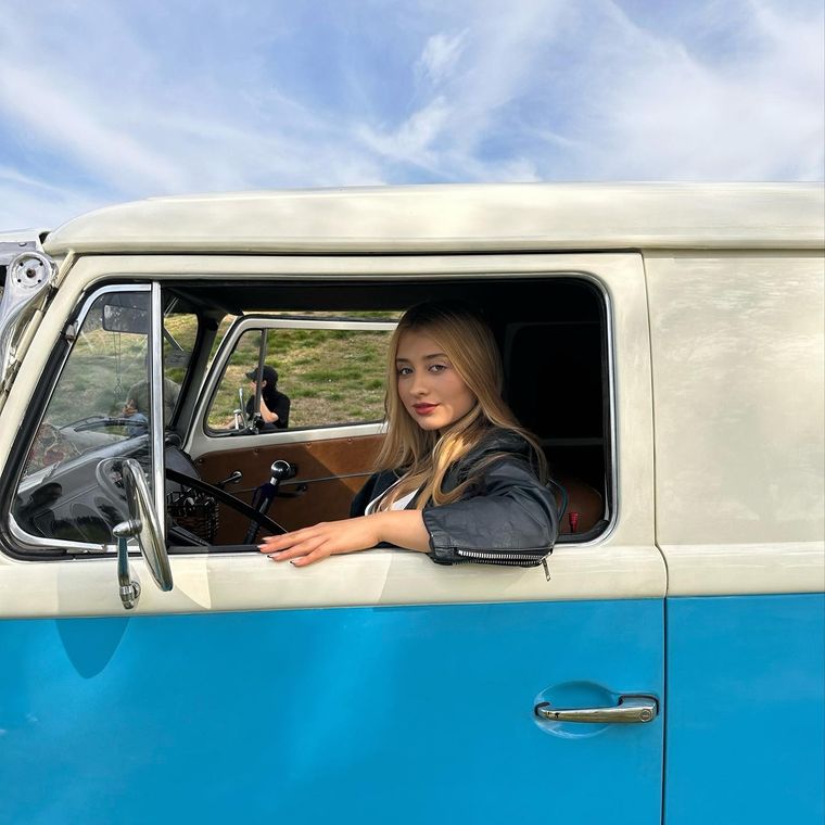 Wayra Iglesias presentó su nuevo single y palpitó su show en el Cosquín Rock 2024. Foto: ig @wayra_iglesias