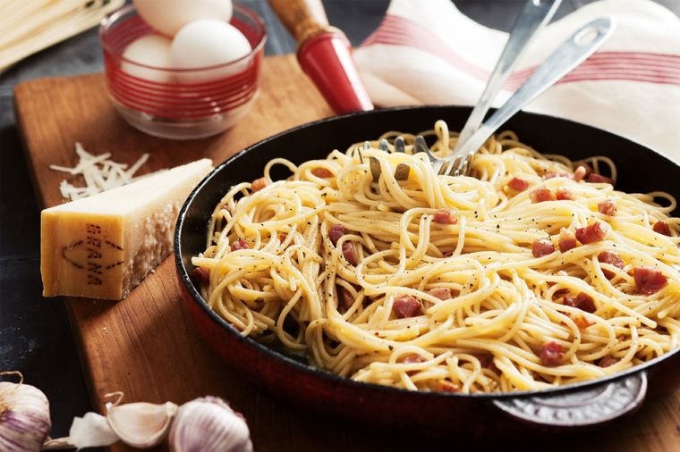 Una deliciosa pasta alla carbonara para disfrutar en familia