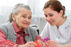 ¿Qué es un acompañante terapéutico? Un rol clave para auxiliar el tratamiento de pacientes que presentan alguna enfermedad relacionada con la salud mental Foto: Red de acompañantes terapéuticos