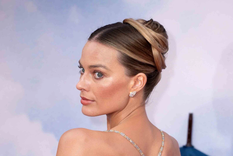 Margot Robbie y el sheer dressing.