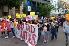 mato al abusador de su hija y lo liberaron por emocion violenta