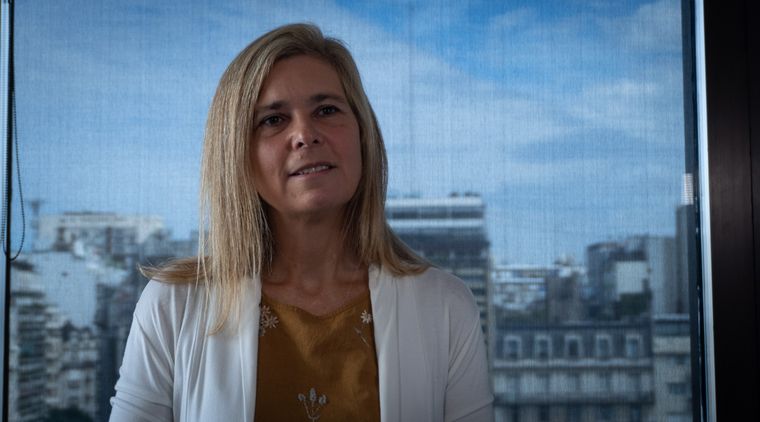 Para María Castiglione es fundamental la estabilización de la economía, y para aspirar a que los salarios recuperen poder de compra Foto: Analía Melnik/MDZ