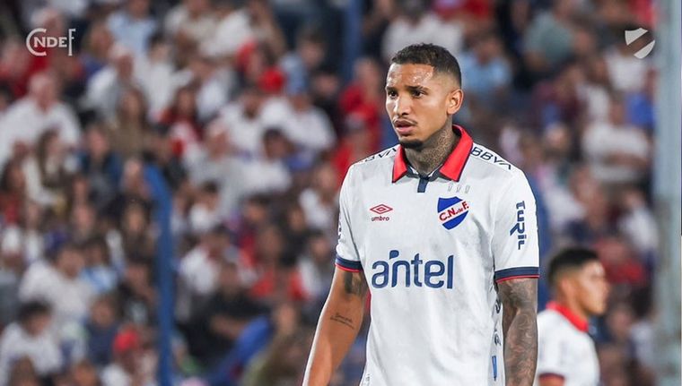 Juan Manuel Izquierdo, el defensor de Nacional que se desvaneció. Foto: @Nacional