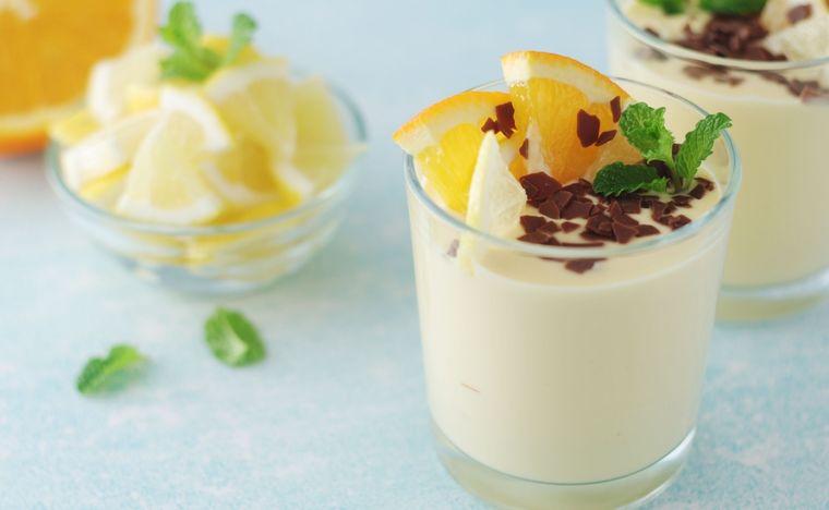 Mousse de limón Una receta simple y deliciosa en minutos. Foto: Shutterstock