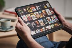 Elegir qué ver al final del día cuando estamos cansados puede ser un proceso tortuoso. Foto: GETTY IMAGES