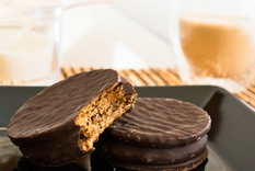 Receta irresistible de alfajores de chocolate: cómo hacerlos en casa Foto: Shutterstock