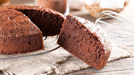 Magia dulce: receta de bizcochuelo de chocolate súper suave y casero. Magia dulce: receta de bizcochuelo de chocolate súper suave y casero.