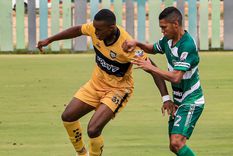 El colombiano Oswaldo Balanta se descompensó durante una práctica con la Reserva de San Lorenzo. Foto: Boca Juniors de Cali El colombiano Oswaldo Balanta se descompensó durante una práctica con la Reserva de San Lorenzo. Foto: Boca Juniors de Cali