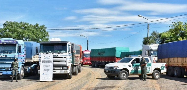 En el operativo secuestraron más de 700 kilos de marihuana. El conductor fue detenido. Foto: Imagen ilustrativa (Gendarmería Nacional)