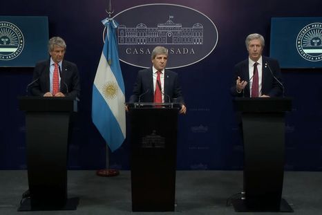 Referentes del Gobierno nacional anunciaron una serie de medidas que simplificarán las operaciones económicas cotidianas de los argentinos. Foto: Captura de video
