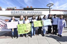 El lunes 26 de mayo, personal de salud del Hospital Garrahan inició una serie de medidas de fuerza en reclamo por una suba salarial.