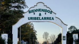 La antigua estación ferroviaria recuerda el origen histórico del pueblo. La antigua estación ferroviaria recuerda el origen histórico del pueblo.