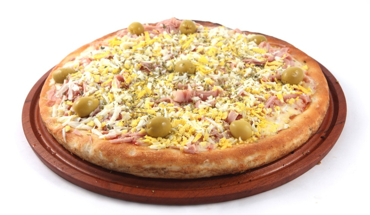 En esta receta, el huevo suele cocinarse aparte y agregarse justo antes de servir para que quede a punto.