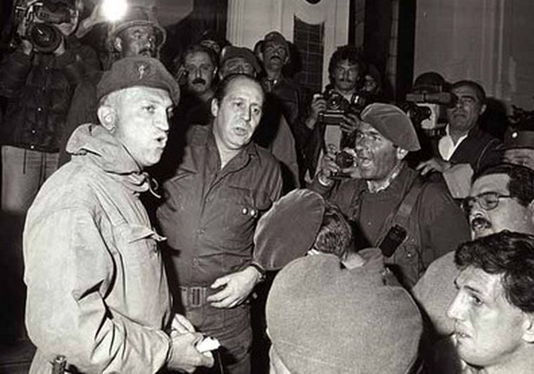 El carapintada K Aldo Rico.