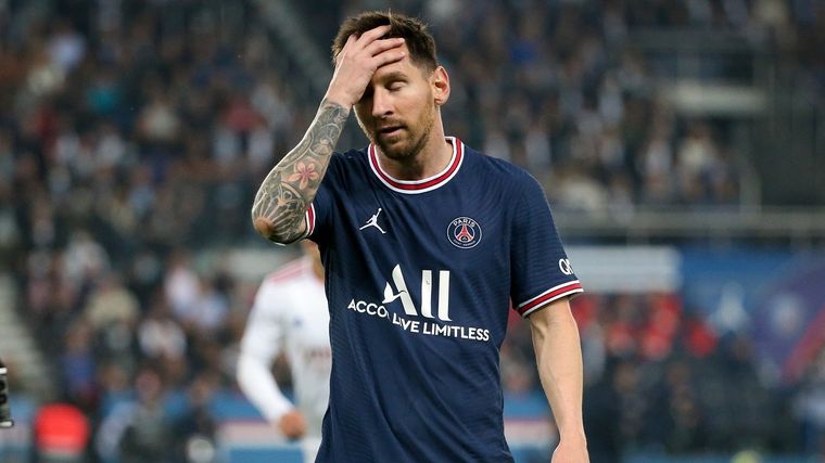 Messi no puede marcar desde que llegó al PSG y en Francia lo atacan. Foto: publicada en GQ España