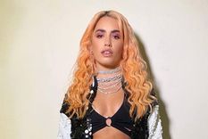 Lali Espósito y Luisana Lopilato se unen para usar la moda de la chamarra universitaria Foto: Instagram