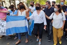 la oposicion se hizo presente en la marcha contra el vacunatorio vip