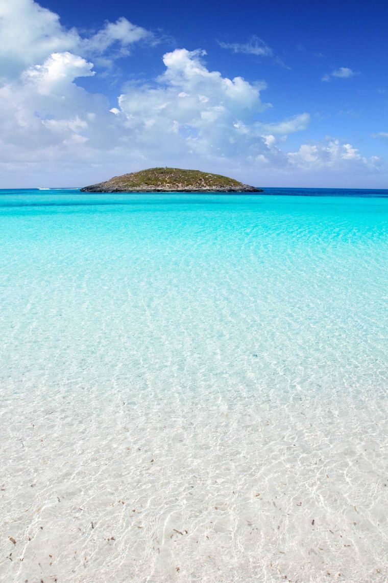 La Playa de Ses Illetes conquista a todos con sus colores. La Playa de Ses Illetes conquista a todos con sus colores. 