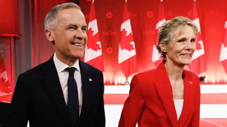 Mark Carney y su esposa Diana Fox. Foto: Reuters