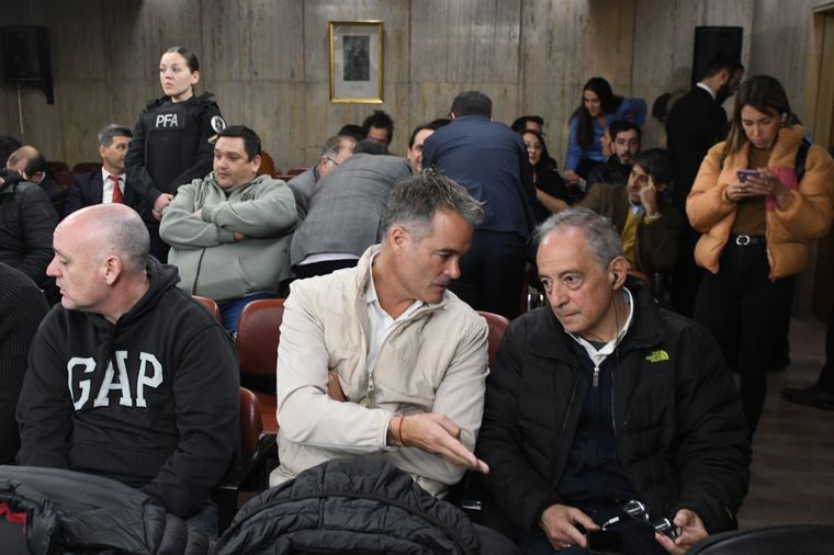 Eugenio Nasi (a la izquierda). Eugenio Nasi (a la izquierda).